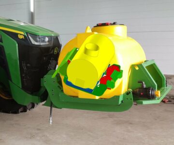 3D модель Платформа навесная на перед трактора 1000 л. Трактор John Deere 8R 2021 г. в.