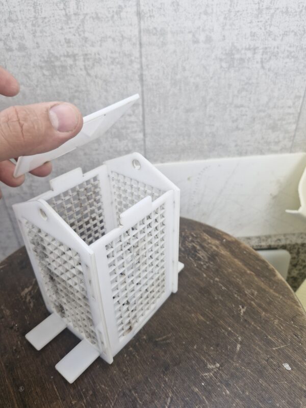 3D модель Кормушка для птиц уличная