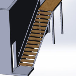 Лестница на второй этаж с металлическим каркасом